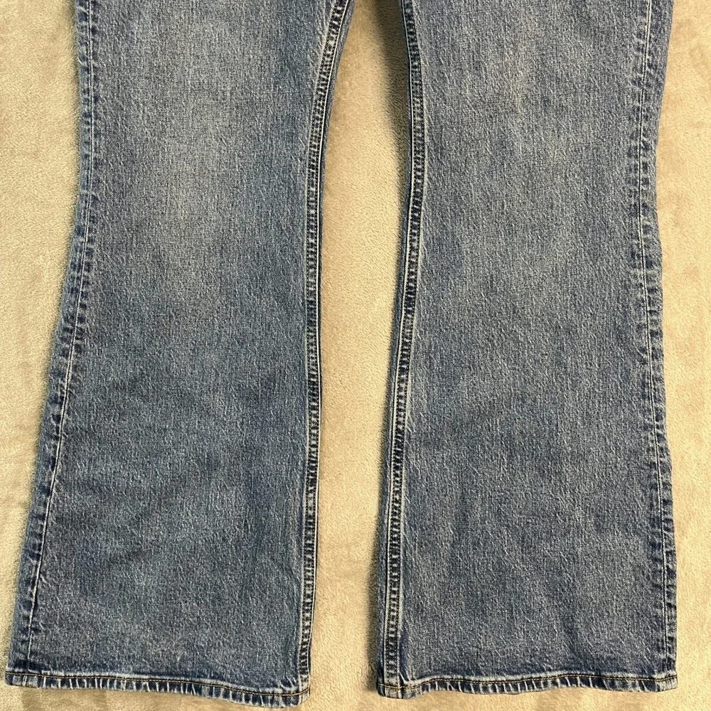 Abercrombie & Fitch Mid Rise Bootcut Jeans Womens 31 Short Blue Denim Med Wash